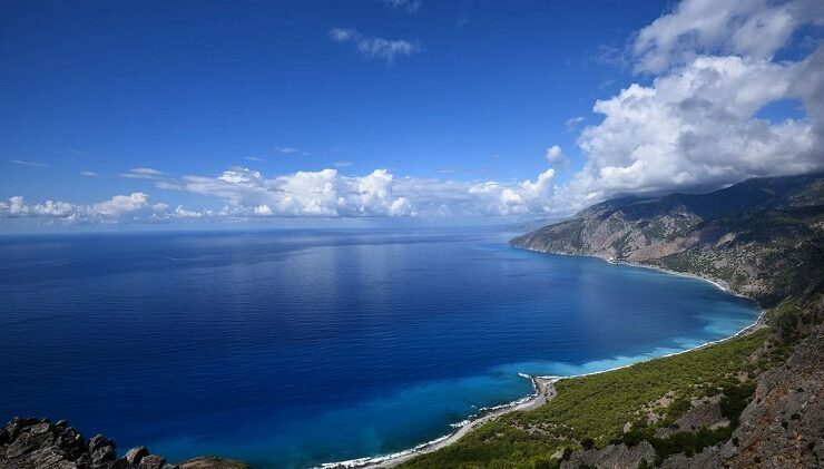 Check out Over Thousands of Beautiful High Resolution Wallpapers and Change the Look of Your Android